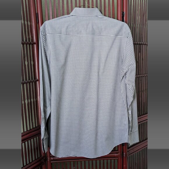 Bugatchi Refined Button-Down Men’s Shirt - Picture 2 of 4